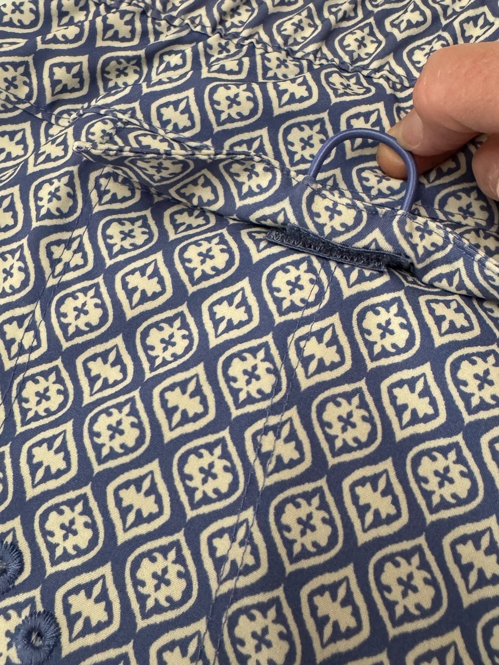 Women's Patterned Shorts - Picture 6 of 12